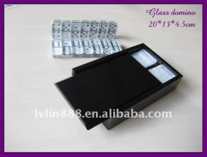 Glass_domino_set_with_wooden_box_domino.jpg