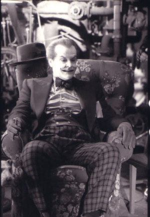 slightly different version of the one from the official magazine pic