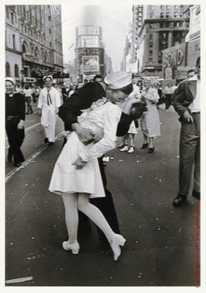 ... eisenstaedt, kiss, sailor, separate with comma, times square kiss