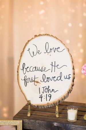 Wooden tree block wedding sign with bible quote.