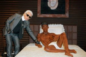 ... Lagerfeld Expresses His Love For Chocolate With A Chocolate Hotel Room