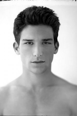 daren-kagasoff-mobile-wallpaper