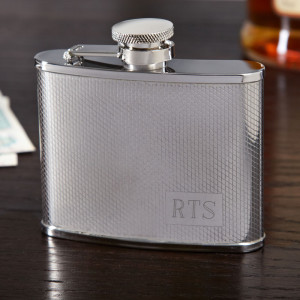 Features of our Personalized Modish Hip Flask: