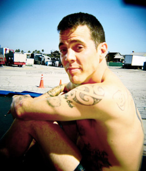 Steve-O.He’s looks so damn hot here oh my Gandalf.