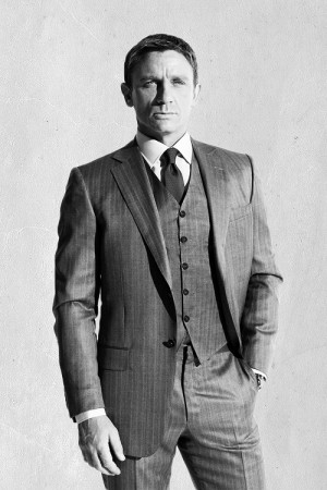 Daniel Craig. I Love a Man in a Well-Tailored Suit. | FollowPics