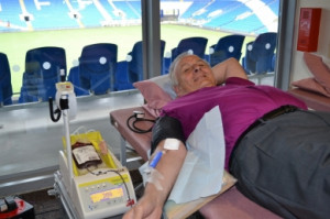 The Archbishop of Wales, Dr Barry Morgan, giving blood