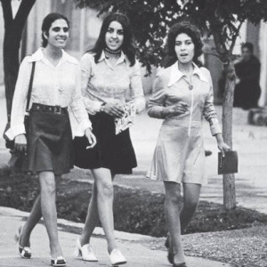 Women Walking In Kabul, Afghanistan 1972 Before War Took Over As The ...