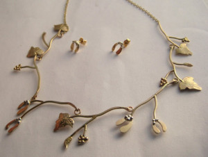by MetroGypsy Mistletoe Bride earrings by Feral Strumpet Mistletoe ...