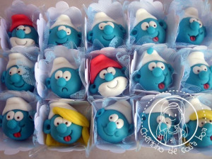 Smurfs cake balls -- I love these! I want to make them for Coles pre ...