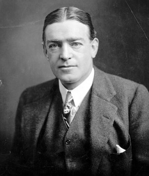 ... : Irish Antarctic explorer Sir Ernest Henry Shackleton (1874 - 1922
