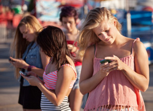 Signs Your Child Is Addicted To Their Phone (And Life Online)