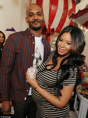 Rev Run becomes a grandfather for the first time as daughter Vanessa ...