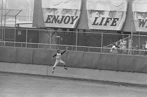 ... di alcune delle incredibili prese di Roberto Clemente in carriera