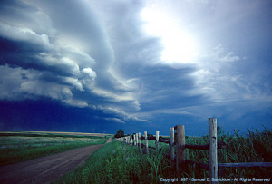 love storms and storm photographs. All that drama provided free by ...
