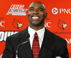 Despite success as a defensive coordinator, Charlie Strong was passed ...