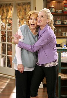 Reba & Barbara Jean. Luv that show