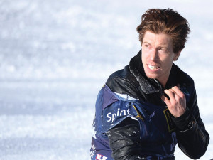 Shaun White Wipes Out During Olympic Qualifier