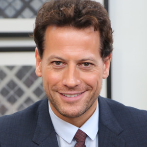Ioan Gruffudd Explains All Those Nude Scenes in ABC's Forever