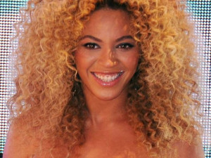 Beyonce in GQ: All the ladies! Put your hands up for feminism