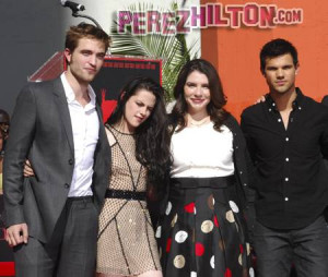 Breaking Dawn: Part 2 Cast Admits Stephenie Meyer Is A Pervert & The ...