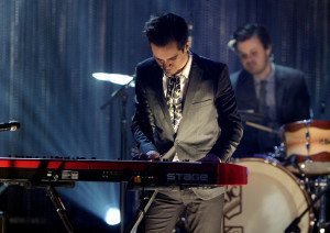 ... brendon urie spencer smith musicians brendon urie l and spencer smith