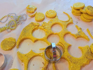 Turmeric tinted play dough and gold glitter to make Leprechaun ...