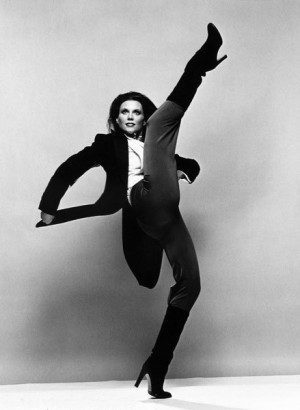 http://upload.wikimedia.org/wikipedia/commons/4/4b/Ann_Reinking_by ...