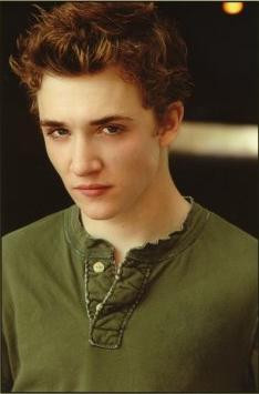 Kyle Gallner ‘Red State’ interview with MovieMikes