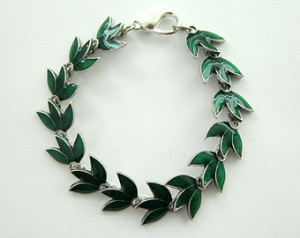 Lady Edith Downton Abbey Green Leaf Bracelet ...