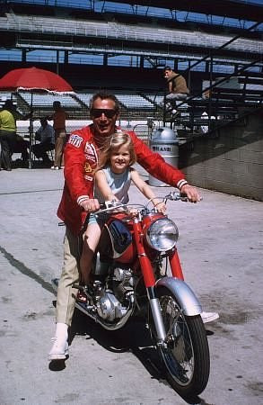 Paul Newman with daughter Melissa, on location at Indianapolis Motor ...