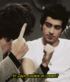 ... Styles One Direction Zayn Malik Zarry i took this in a dirty way omfg