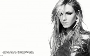 Angela Lindvall (Female Celebrities)