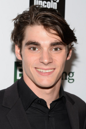Related Pictures rj mitte breaking bad