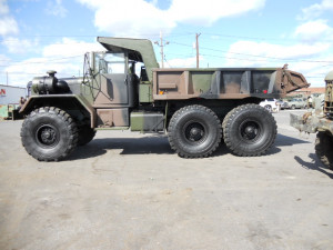 diesel dump truck 16 x 20 super single tires 53 inches tall spin
