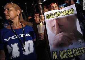 anti_chavez_protesters.jpg