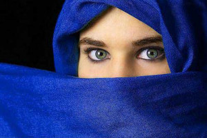 awesome-eyes-in-veil-images-for-google-plus-2-00c5c