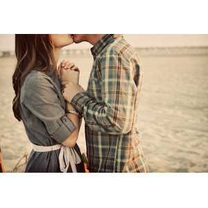 beach, couple, cute, girl and boy, kiss