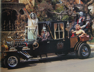 MUNSTER GARAGE: A Look at the Hellraisin’ Hotrods of ‘The Munsters ...