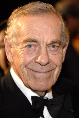 Morley Safer - Wikipedia, the free encyclopedia