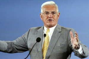 Bob Lutz, Jackie Stewart among Automotive Hall of Fame inductees