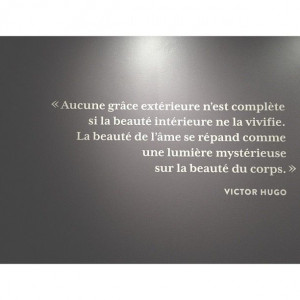 quotes are also written in French.....Les mots de Victor Hugo ...