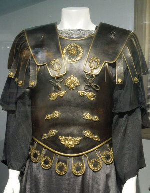 Commodus movie costume - Gladiator: Commodus Movie, Movie Costume ...