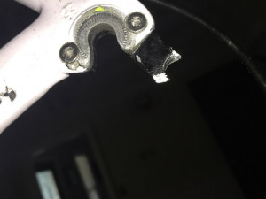 ... solace-frame-replacement-broken-derailleur-hanger-hanger-close-up.jpg