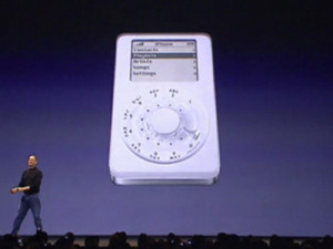 at-first-the-iphone-was-supposed-to-have-a-trackwheel-like-the-ipod ...