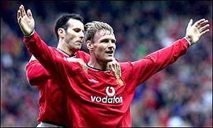 Sheringham Celebrates His Hat Trick With Giggs