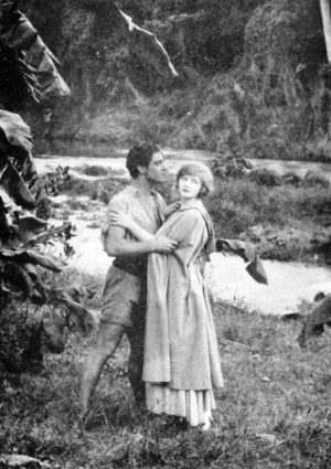 Ramon Novarro and Alice Terry in Where the Pavement Ends