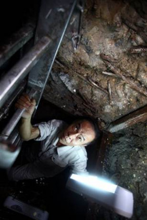 Landmark Hanoi hotel unearths Vietnam War bunker