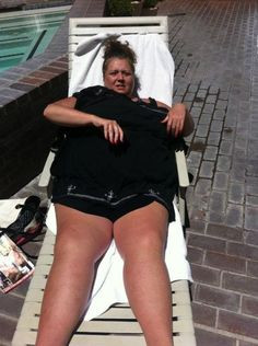 the beautiful Abby Lee Miller out getting skin cancer(: lmao More