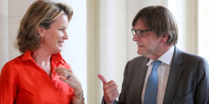 Speechend je tegenstanders omver blazen à la Guy Verhofstadt: 8 tips!