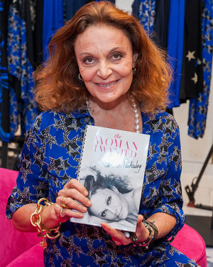 17: Fashion Designer Diane von Furstenberg signs copies of her book ...